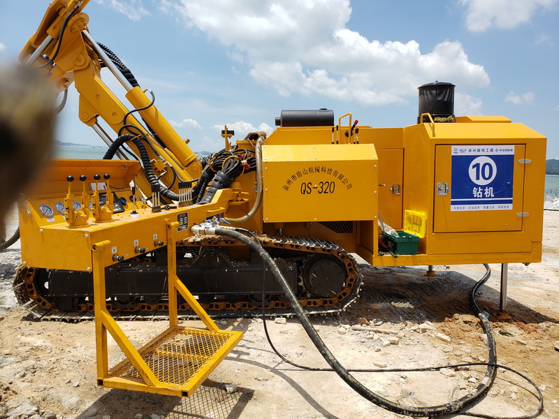 320 constr