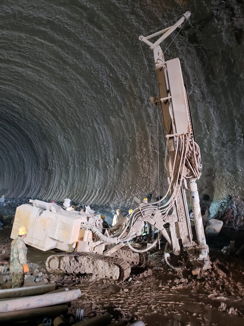 320 constr